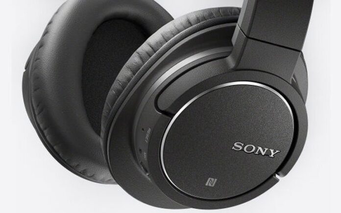 Sony MDR 1000X Noise Cancelling Wireless Headphones with Gesture Controls